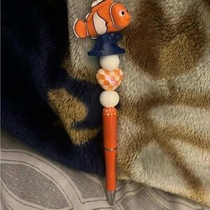 Beaded fish Pen